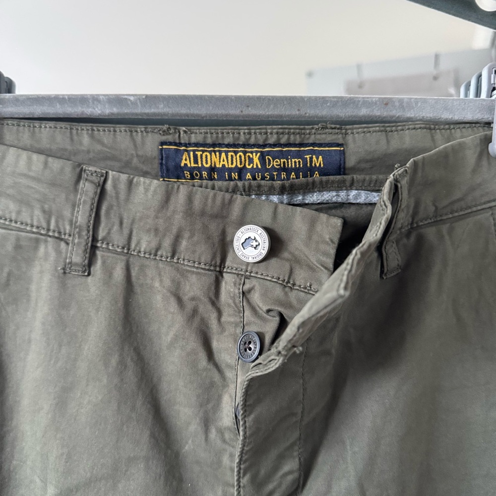 Altonadock Denim Olive Green Pants